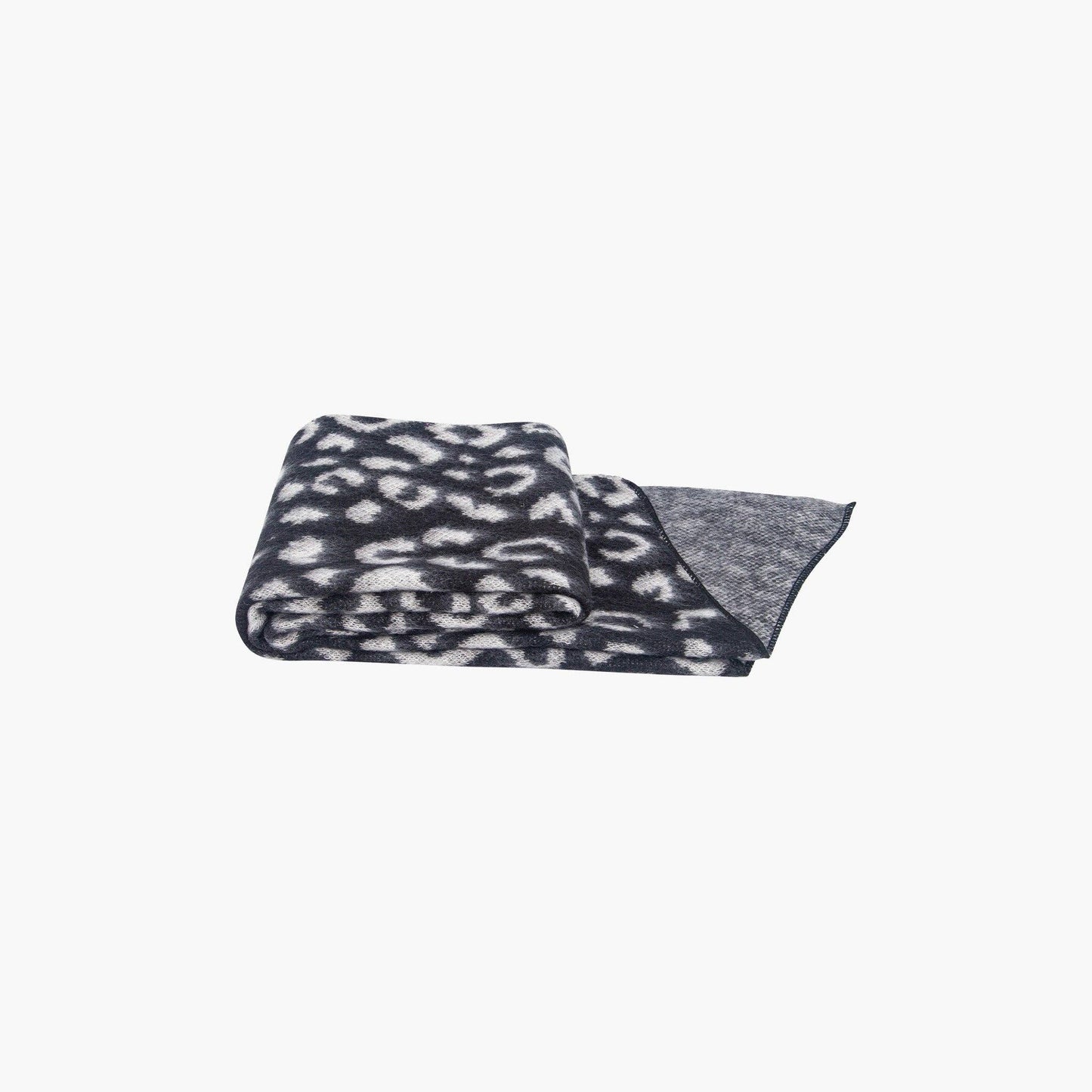 Black/White Leopard Scarf